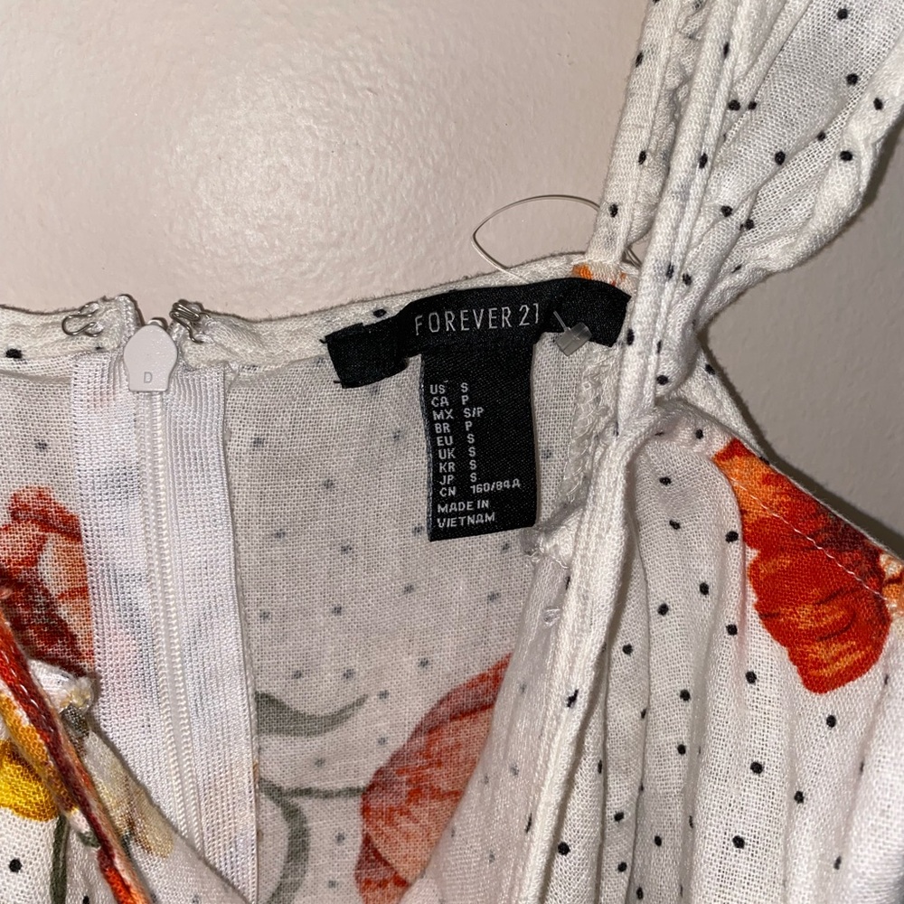 Dress - Picture 4 of 6